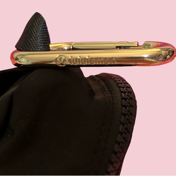 NWOT! LULU-LEMON MINY BACKPACK BLACK WITH GOLD ZIPPER & CARBINU IN GOLD W/ NAME. - Picture 4 of 12